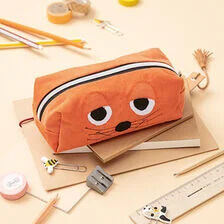 Coser estuches con forma de ratón