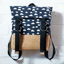 X-Mochila de corcho con nubes