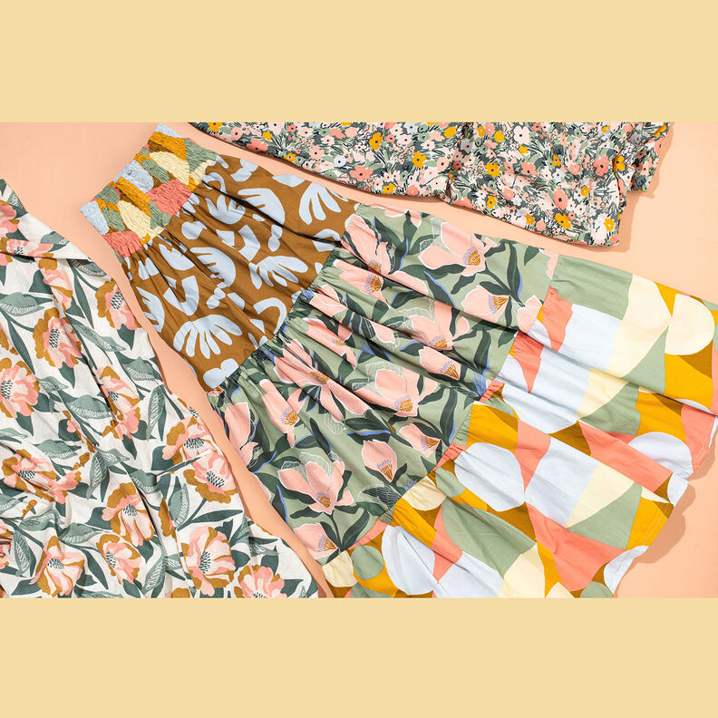Popelín de algodón formas abstractas | Nerida Hansen – oliva/langosta,  image number 5