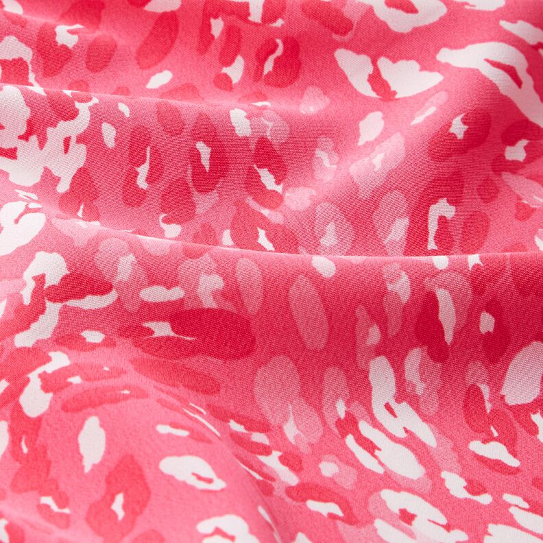 Tela crepé con estampado leopardo abstracto – rosa intenso,  image number 2