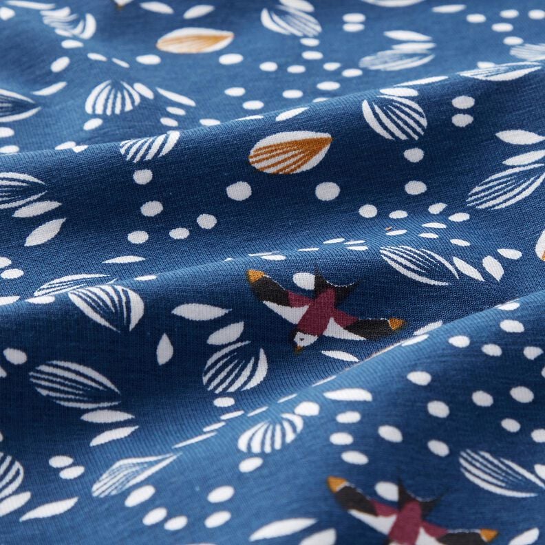 Tela de jersey de algod&oacute;n Golondrinas sobre el prado &ndash; &iacute;ndigo,  image number 2