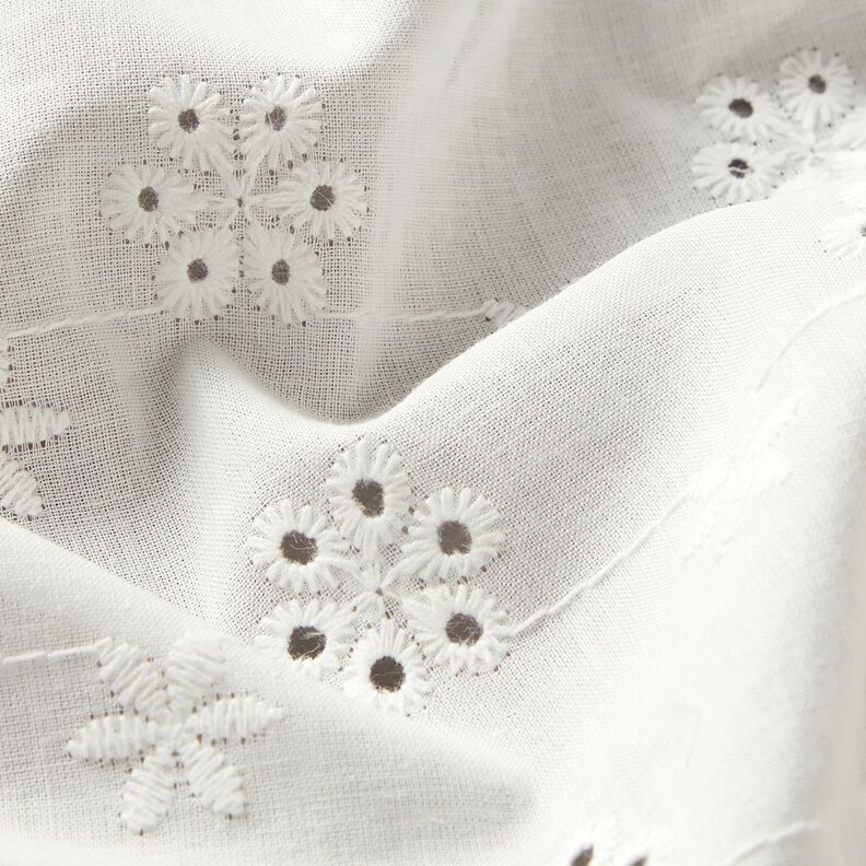Tela de algodón con bordado de ojales y flores pequeñas – blanco,  image number 2