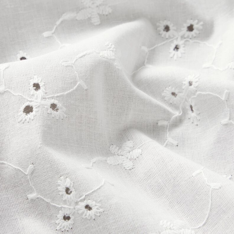 Tela de algodón con bordado de ojales y flores con zarcillos – blanco,  image number 2